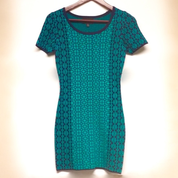 Romeo & Juliet Couture Dresses & Skirts - ROMEO & JULIET COUTURE Blue BodyCon Dress XS